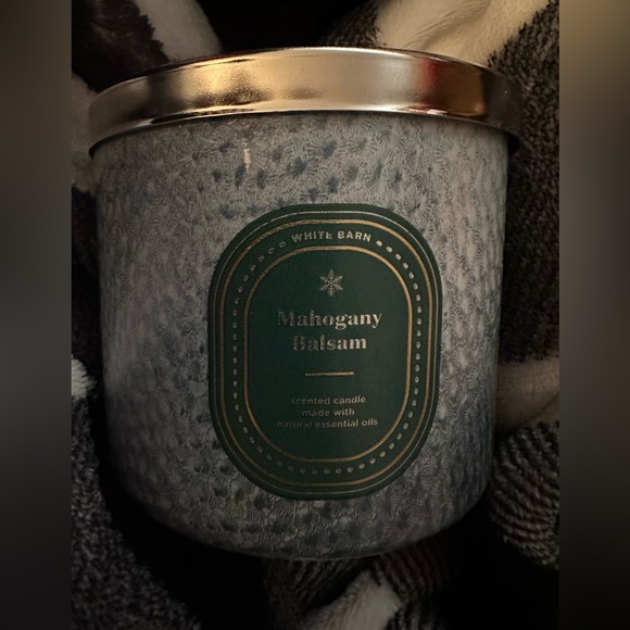 White Barn Accents New White Barn By Bath And Body Works Mahogany